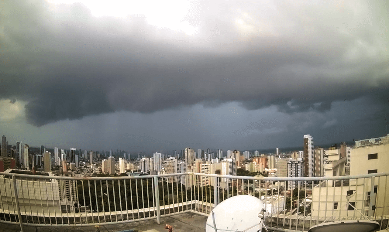 Avanço de chuva intensa em Belém PA veja o vídeo exclusivo Clima ao